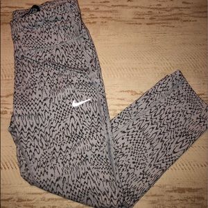 Nike leggings